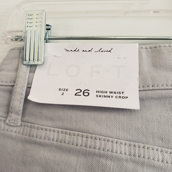 LOFT cropped grey demin pants. Size 2/26. Tie die detail on frayed bottom. New! - Picture 8 of 8